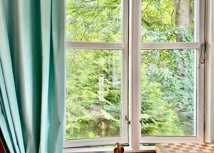 Apartment House At Jenischpark